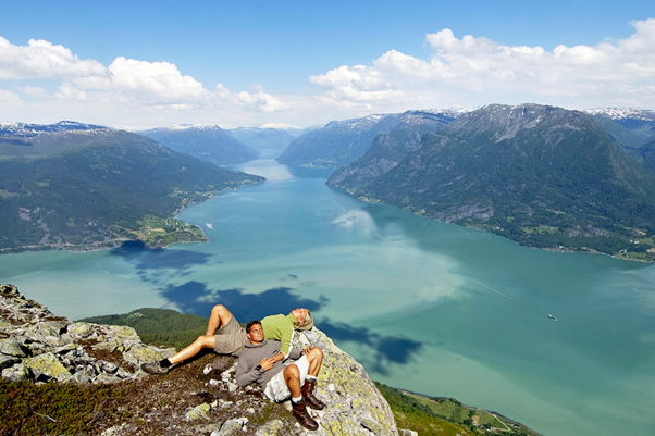 Verano en Noruega: Un viaje por fiordos y tranquilos pueblos costeros
