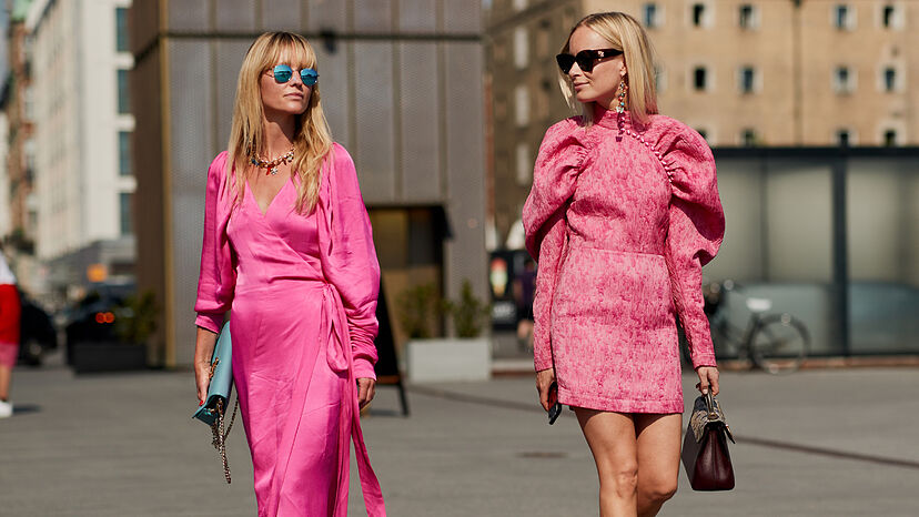 El impacto de las redes sociales en las compras de moda para mujer